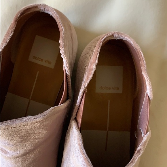 Dolce Vita rose velvet booties - Picture 5 of 8